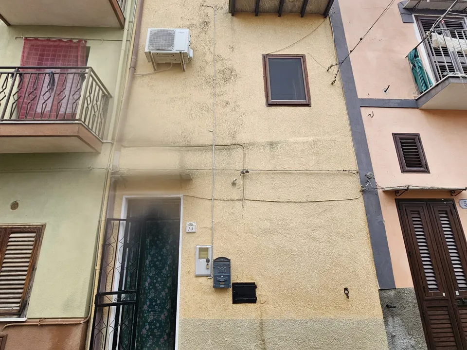 Landsbyhus i Collesano, Palermo - bilde 1